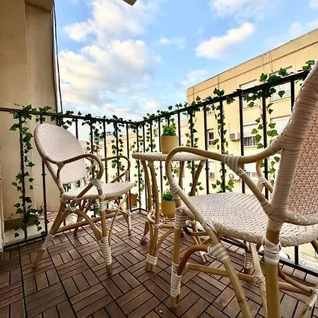 3bd Center Charming Flat Balcony & Parking Apartment *