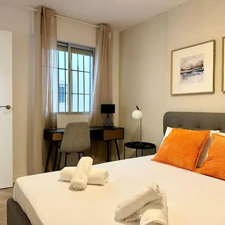 3bd Center Charming Flat Balcony & Parking * Malaga