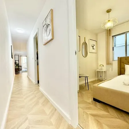 3bd Center Charming Flat Balcony & Parking *