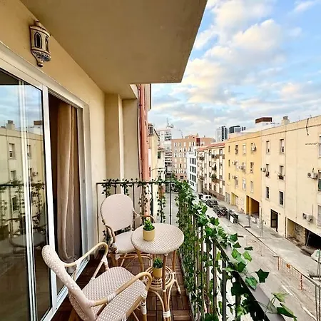 Apartment 3bd Center Charming Flat Balcony & Parking