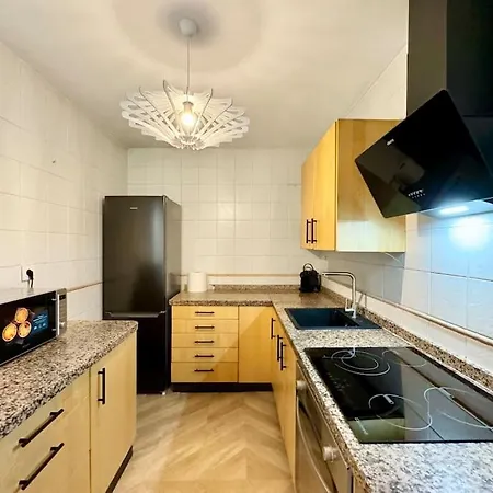 3bd Center Charming Flat Balcony & Parking Apartment Malaga