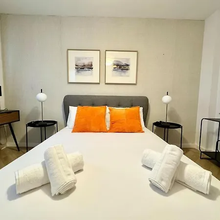 3bd Center Charming Flat Balcony & Parking Malaga